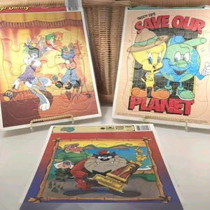 VTG Looney Tunes Puzzles - Bugs Bunny - Tweety - Golden - Frame Tray - Lot Of 3 - Picture 1 of 7