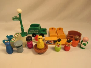 Vintage Fisher Price Little People SESAME STREET Lot Muppets Inc Big Bird Oscar - Picture 1 of 8