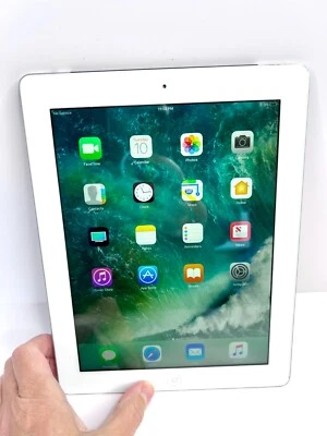 Apple iPad Silver and White 4th Gen A1459 16GB Wi-Fi + Cellular excellent condit - Image 1 of 4