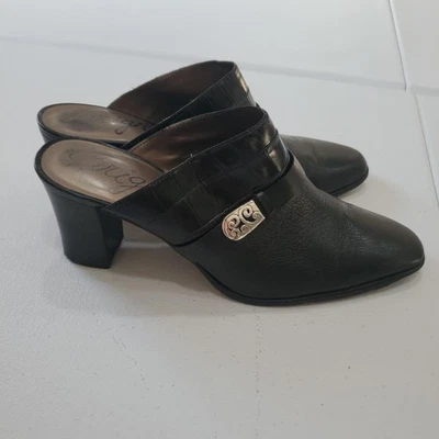 Zapatos Brighton para mujer talla 7,5 M negros rivales tacones de mula cocodrilo en relieve ribete plateado Foto 1 de 4
