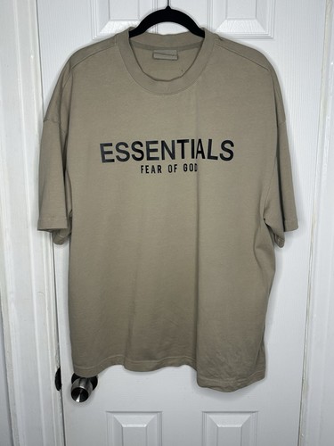 FEAR OF GOD ESSENTIALS T shirt Essentials Fear of God cotone logo posteriore maniche corte marrone marrone chiaro L
