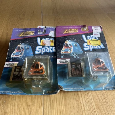 2 clips de película Lost in Space Johnny Lightning Space Pods #13 y 19 Foto 1 de 3