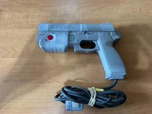 Sony Playstation 1 PSOne PS1 NAMCO Light Gun NPC-103 - Great Condition - Picture 1 of 9