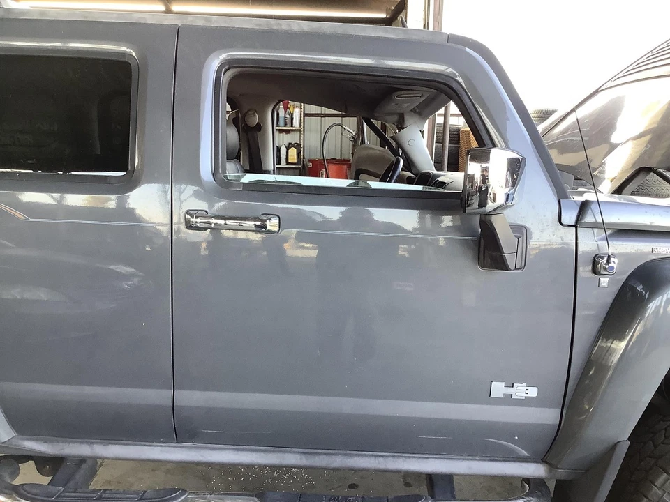 Б/у передняя правая дверь в сборе передняя подходит: 2009 Hummer H3 передняя правая класс A - Изображение 1 из 4