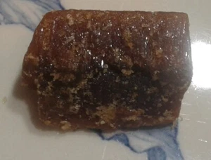 Shimmering Amber, Solid Perfume Or Resin Incense, 5 Grams (1/6 Ounce) - Picture 1 of 2