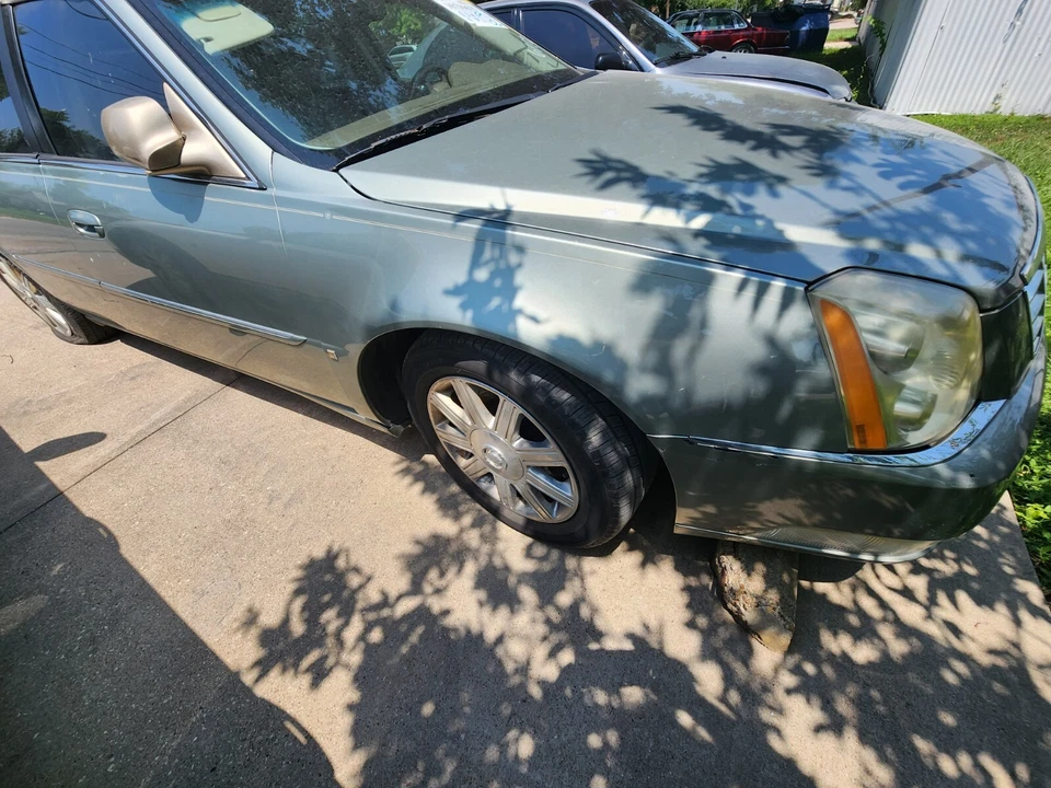 Guardabarros derecho pasajero Cadillac DTS 2006 2007 2008 2009 2010 2011 # 4 Foto 1 de 1