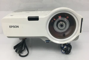 Epson PowerLite 410W LCD Projektor H330A mit nur 167 gebrauchten Lampenstunden - Bild 1 von 15