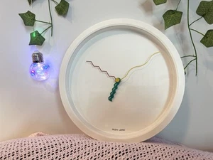 Vintage Wakita Japan Wall Clock 10” Wavy Hands Postmodern Memphis Design - Picture 1 of 6