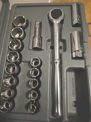  Craftsman 17 Pcs Socket Wrench Set 1/2 Drive  Standard 34841  USA (New) - Image 1 of 4
