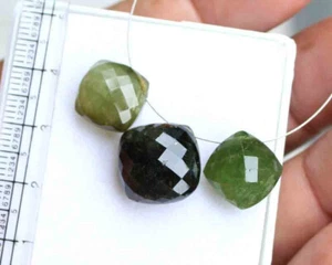 32,50 quilates 3 piezas 100 % naturales piedras preciosas sueltas turmalina briolette gotas cuentas - Imagen 1 de 4