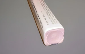 Avon Beyond Color Triple Benefit Ombretto Quarzo Fuori Produzione Raro Vintage Nuovo - Foto 1 di 9