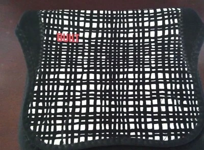 FUNDA/FUNDA ACOLCHADA PARA IPAD BLANCO Y NEGRO CONSTRUIDA  Foto 1 de 3