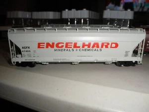 Engelhard ACF 4650 center flow hopper # 47455 - Picture 1 of 5