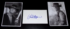 Paul Hogan Autographed 3"x 5" Index Card Crocodile Dundee "Now That's A Knife" - Picture 1 of 2
