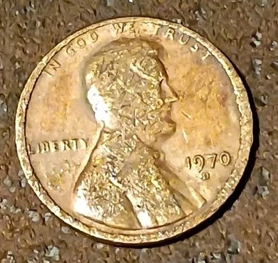 1970 Denver Mint Lincoln Penny - Lamination error - Image 1 of 3