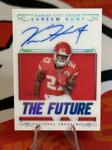 Autógrafo Panini National Treasures Kareem Hunt The Future Rookie 2017 16/25 - Imagen 1 de 2