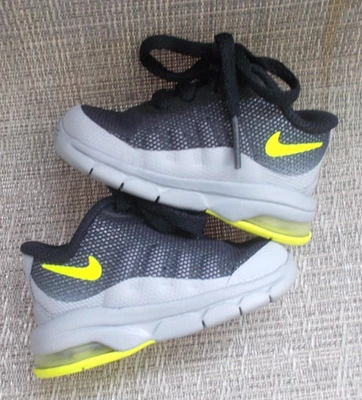 NIKE AIR SNEAKERS "INVIGOR" 749574-002 Black Gray Lime. Infant 2C, NEW - Image 1 of 4