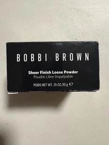 Bobbi Brown Sheer Finish Loose Powder SOFT SAND - Size 0.35 Oz. / 10 g - Picture 1 of 2