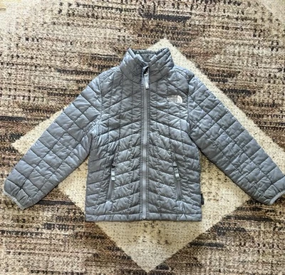 The North Face Boys Puffer Gray Jacket XS - Image 1 of 4
