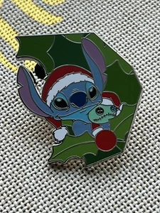 New 2022 Stitch Disney Advent Calendar  Wreath Pin LE 2220 - Picture 1 of 3