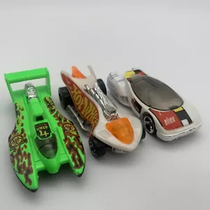 Hot Wheels *Rare 1997 Alien Artistic, Turbo Flame #369, Biohazard Hydroplane - Picture 1 of 10