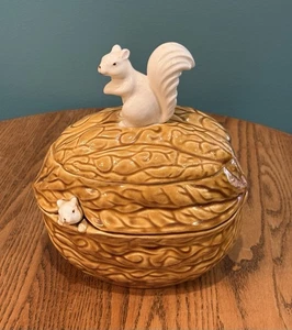 Gebrauchter Enesco Edel Keramik Eichhörnchen Nuss Aufbewahrung Halter #2256 - Bild 1 von 7