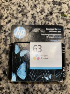 Una cartuccia di inchiostro tricolore originale HP 63 OEM - confezione sigillata - scadenza 10/2023 - Foto 1 di 3