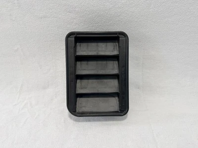 BMW X1 F48 2016-2022 cuarto de panel trasero izquierdo o derecho rejilla de ventilación de aire OEM Foto 1 de 4