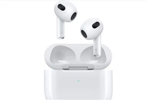 Bezprzewodowy douszny zestaw słuchawkowy Apple AirPods 3. generacji z etui ładującym Lightning - Zdjęcie 1 z 7