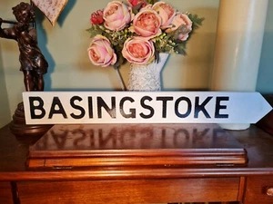 Basingstoke Aged Basic Old Style British Road Sign Hampshire - Picture 1 of 3