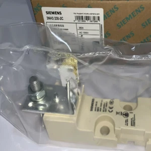 SIEMENS    100% Brand New Original  Fuseholder    3NH4230-2C - Picture 1 of 1