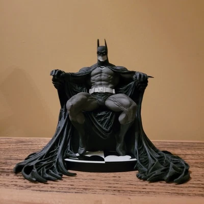 BATMAN BLANCO Y NEGRO MARC SILVESTRI Foto 1 de 4