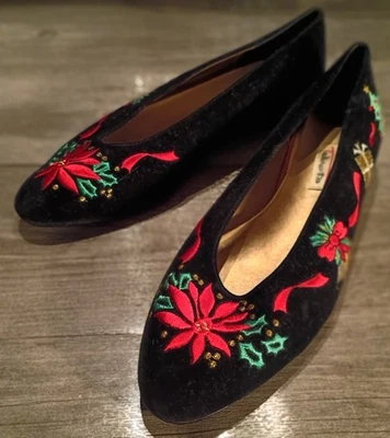 Pisos de Terciopelo Bordados Vintage 'El Toque de Nina' Talbot Talla 10, Navidad Foto 1 de 4