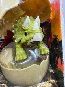 Jurassic World Hatch 'N Play Dinos Egg Baby Triceratops Mattel NWB - Picture 1 of 8