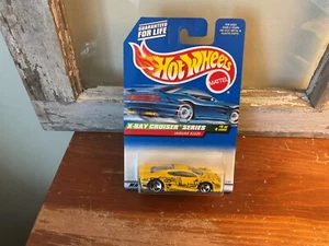Jaguar XJ220 1998 de colección amarillo Hot Wheels serie X-Ray Cruiser #948 - Imagen 1 de 3