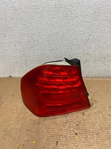 2009 2010 BMW 323i 325i 328i 335i 3 Series Left Driver Tail Light OEM O1737 DW - Picture 1 of 7