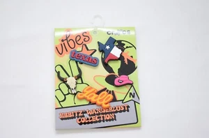Crocs Jibbitz Charms Wanderlust Collection Texas New with Tags 10008897 - Picture 1 of 2