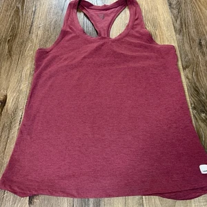 Vuori Tank Womens Large Brick Lux Performance Racerback Athletic Wear Yoga - Picture 1 of 8