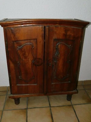 Superb miniature baroque wardrobe in walnut circa 1760! Walnut - Image 1 of 4