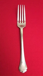 Tenedor de cena Oneida Midtowne de acero inoxidable para cubiertos de 7 3/8" - Imagen 1 de 2