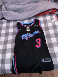 dwyane wade black city jersey