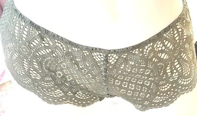 Calcinha Victorias Secret L rara vintage sálvia 🫒 Crochê renda floral masculina  - Imagem 1 de 2