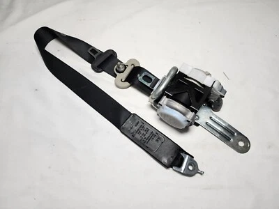 2015 - 2020 Honda Fit Passengers Front Seat Belt Retractor (OEM) Black Foto 1 de 4
