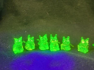 Uranium glass cat sculpture, handmade uranium glass cats, uranium glass pet - Picture 1 of 8