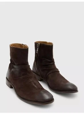 $748 NUEVO CON ETIQUETAS John Varvatos Colección Morrison Sharpei Marrón Gamuza Cuero Botas 9.5 Foto 1 de 4