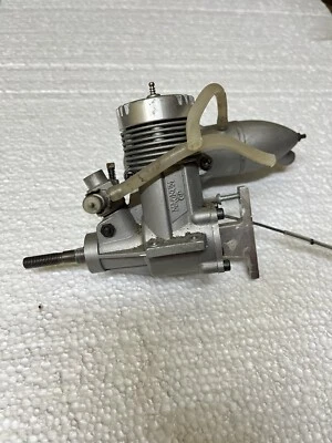 Magnum GPA 40 RC Glow Nitro Engine with Muffler .40 cu.in. 6.5 cc - Image 1 of 4