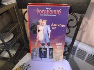 Disney’s Pocahontas Adventure Set mit extra großem Golden Book 2 Spielfiguren - Bild 1 von 8