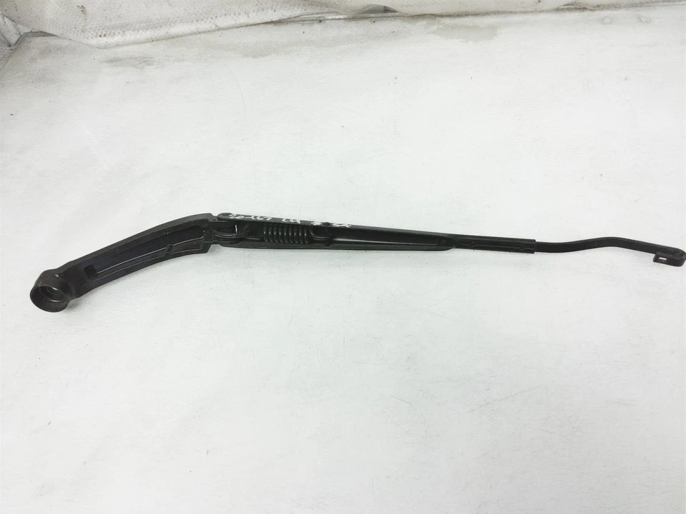 Brazo limpiaparabrisas conductor izquierdo Lexus Rc350 2015-2019 85221-24170 fabricante original Foto 1 de 4