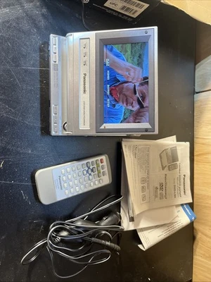 Reproductor de DVD portátil Panasonic DVD-LS5 pantalla LCD con cable y control remoto funciona Foto 1 de 4