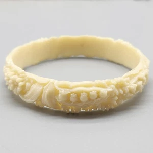 Vtg Celluloid Bangle Bracelet Lily of the Valley Daisy Flower Creamy White 7.75" - Picture 1 of 7